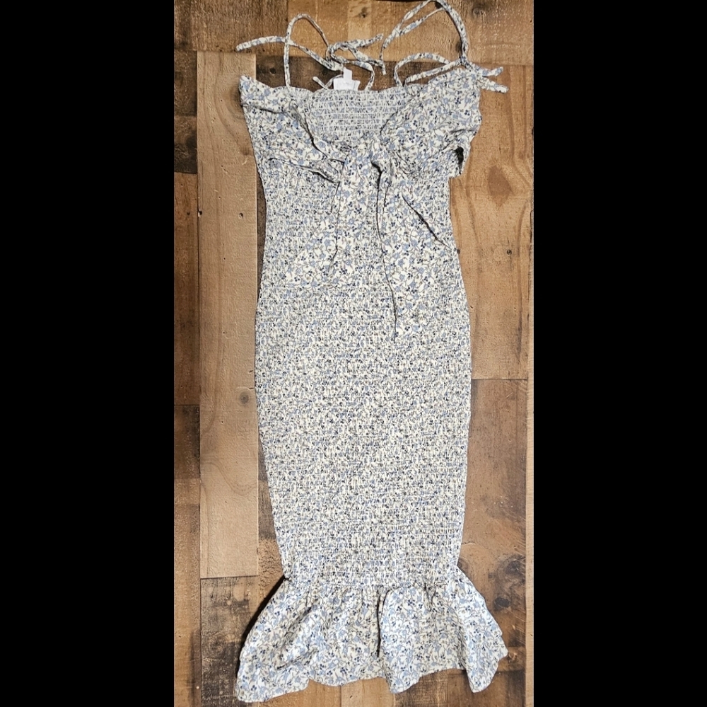 Mable Maternity Dress - Picture 2 of 10